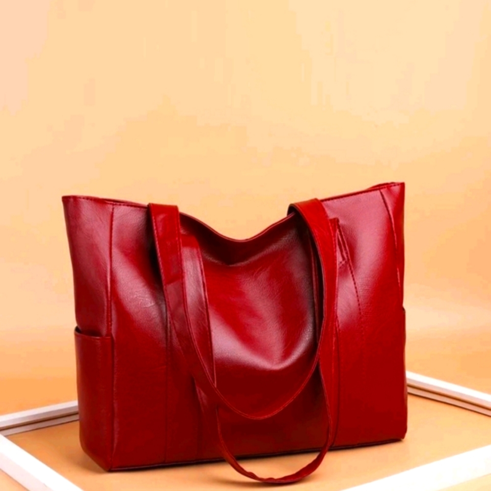 Red tote
